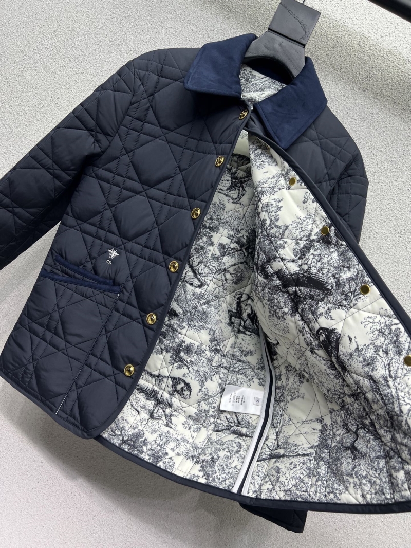 chr1st1an D10r outwear